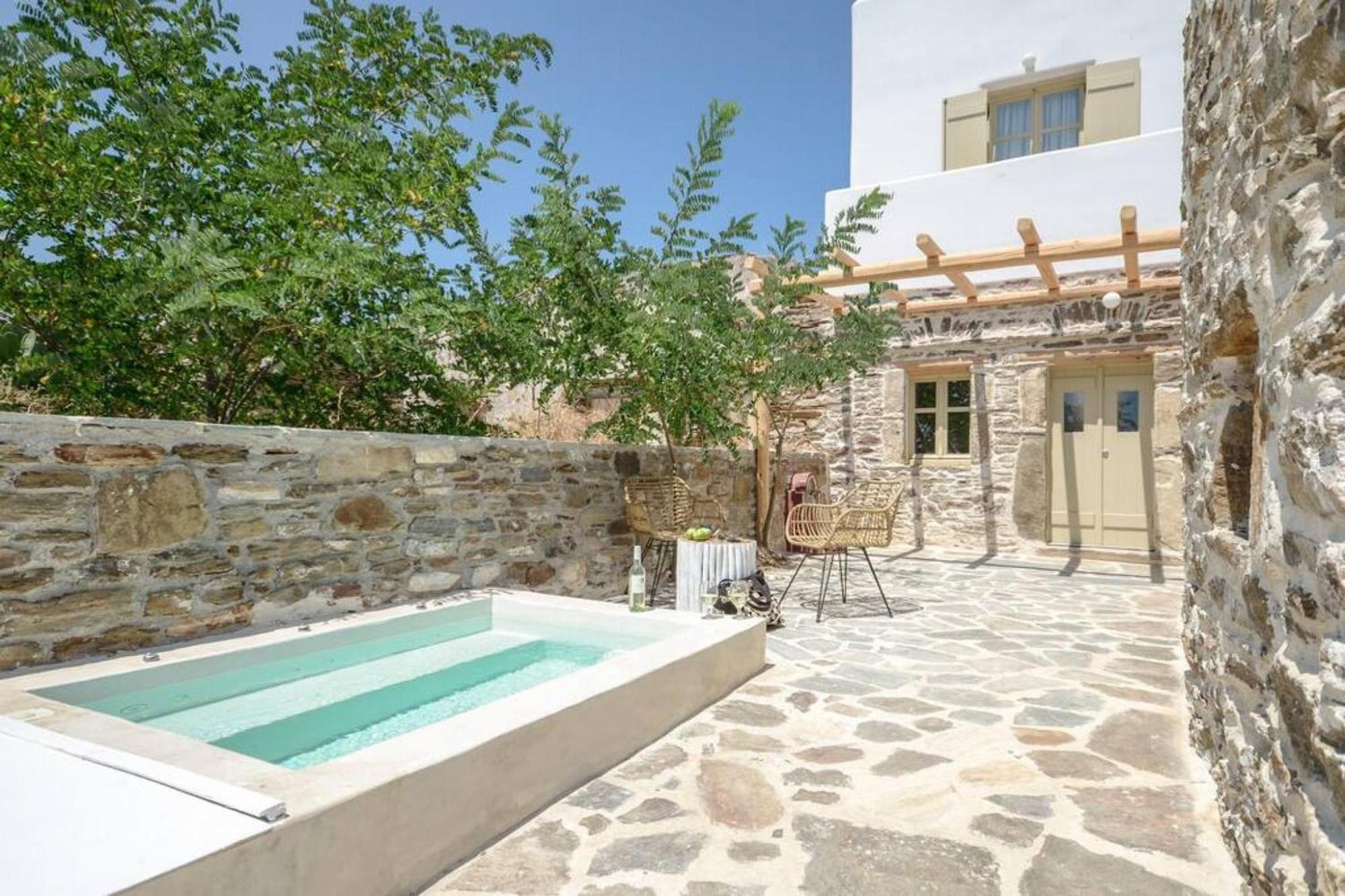 Villa Anthemion Naxos With Outdoor Jacuzzi Ano Sangrion Exterior photo